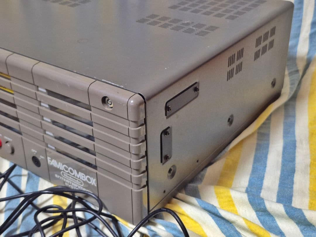 ファミコンボックス 業務用