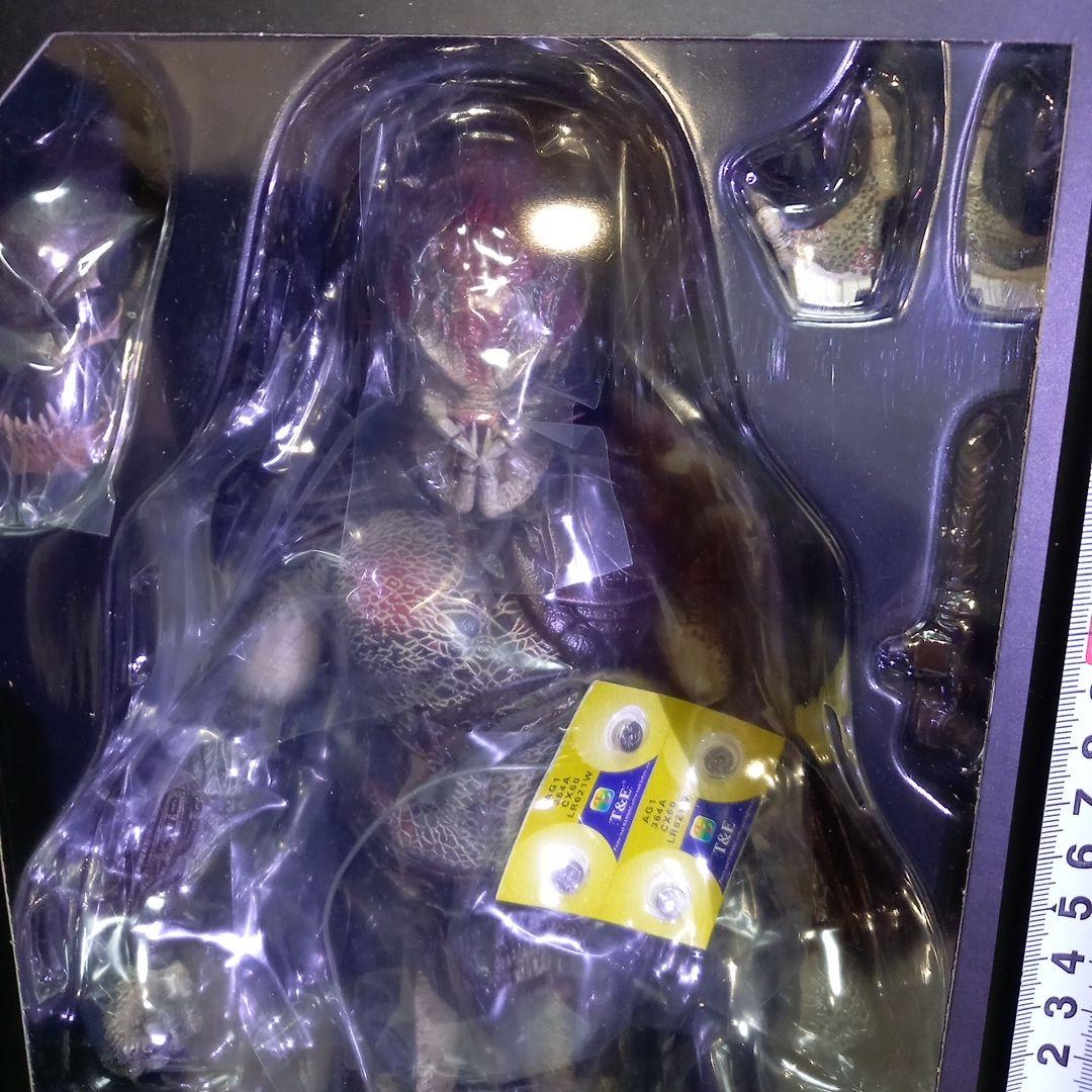 プレデター バーサーク 1/6フィギュア PREDATORS berserker