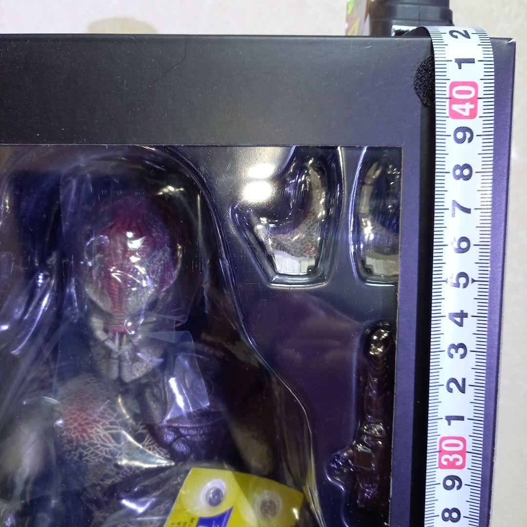 プレデター バーサーク 1/6フィギュア PREDATORS berserker