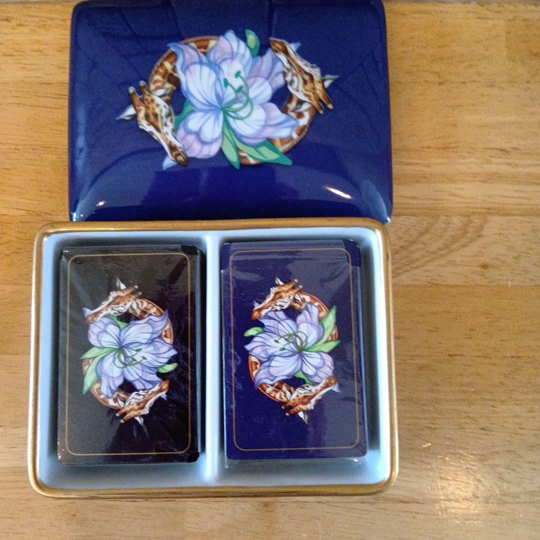 青い陶器のボックスとカードセット