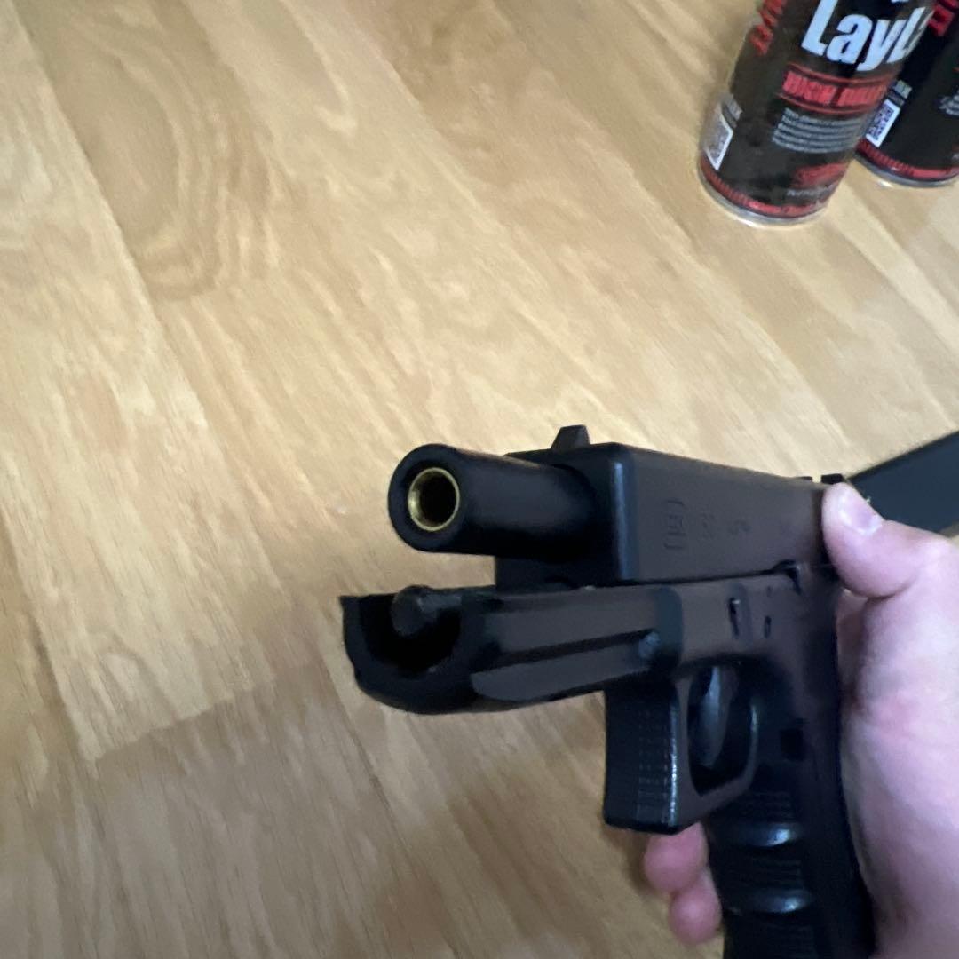 A*道様 東京マルイ　グロック18c 50連マガジン付　新品ガス×1半分くらいガ