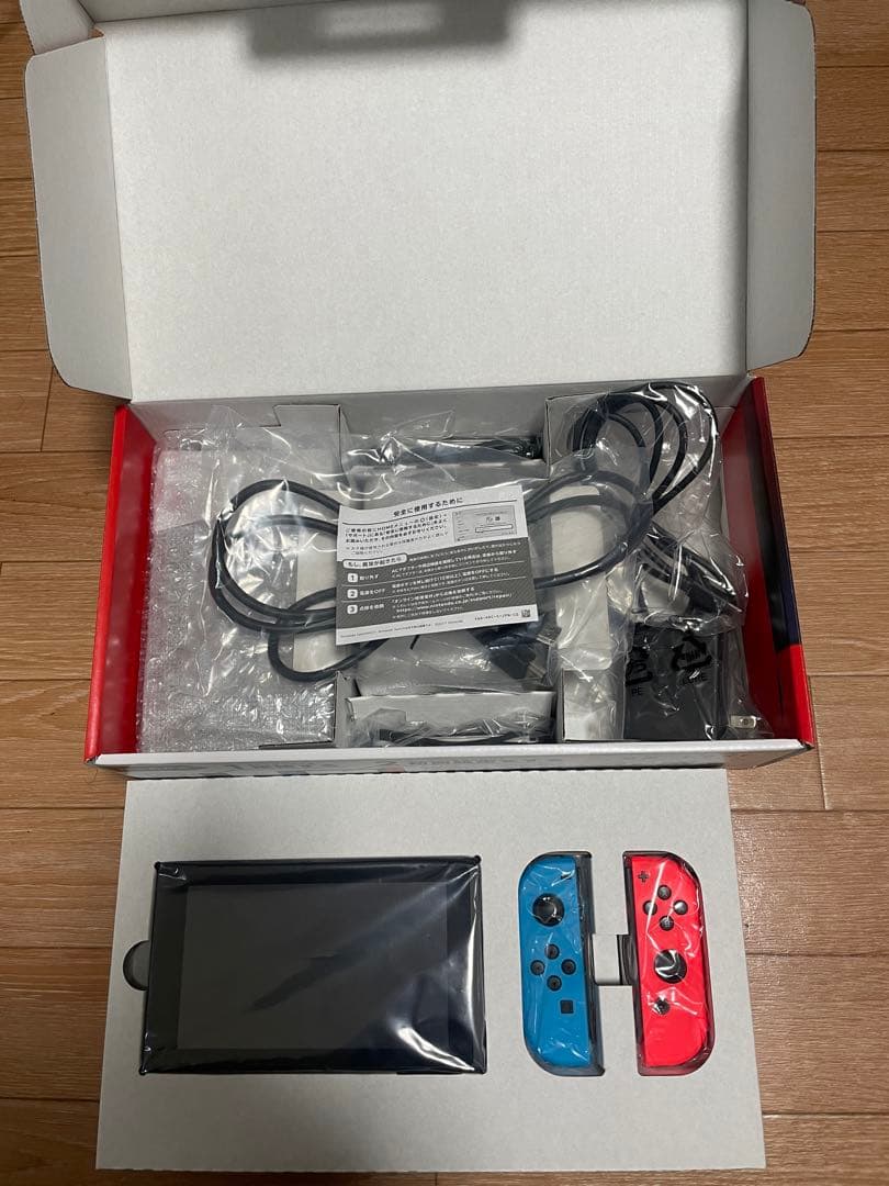 【美品・付属完備】Switch 本体 + ポケモン ソード + FF10セット
