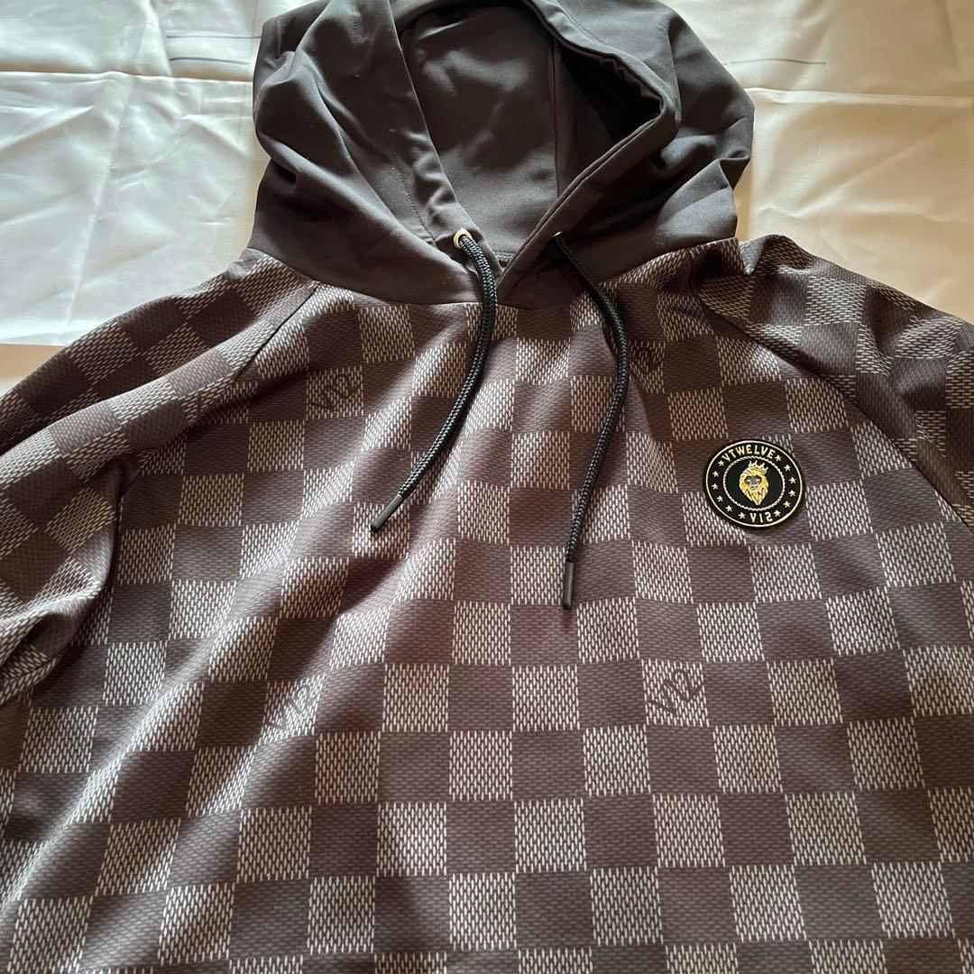 V12 ゴルフウェア　セットアップ　XＬサイズ