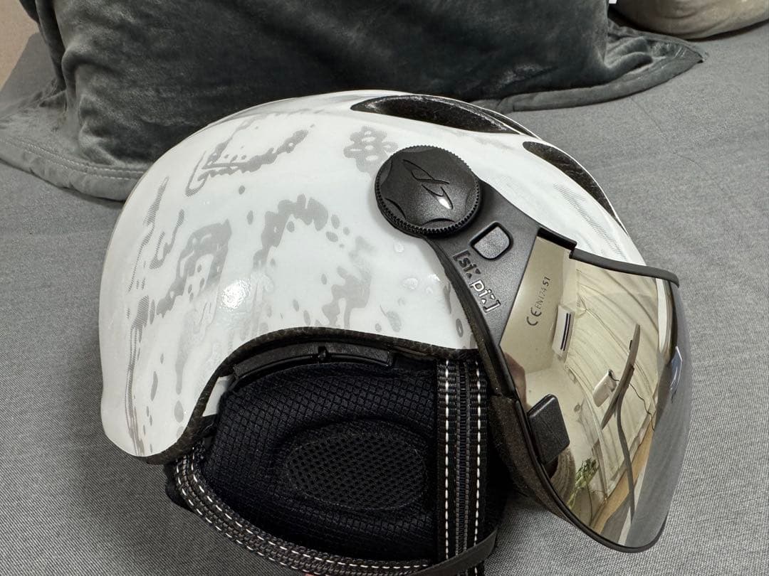 CP シーピー CURAKO スキー バイザー付 ヘルメット イタリア製