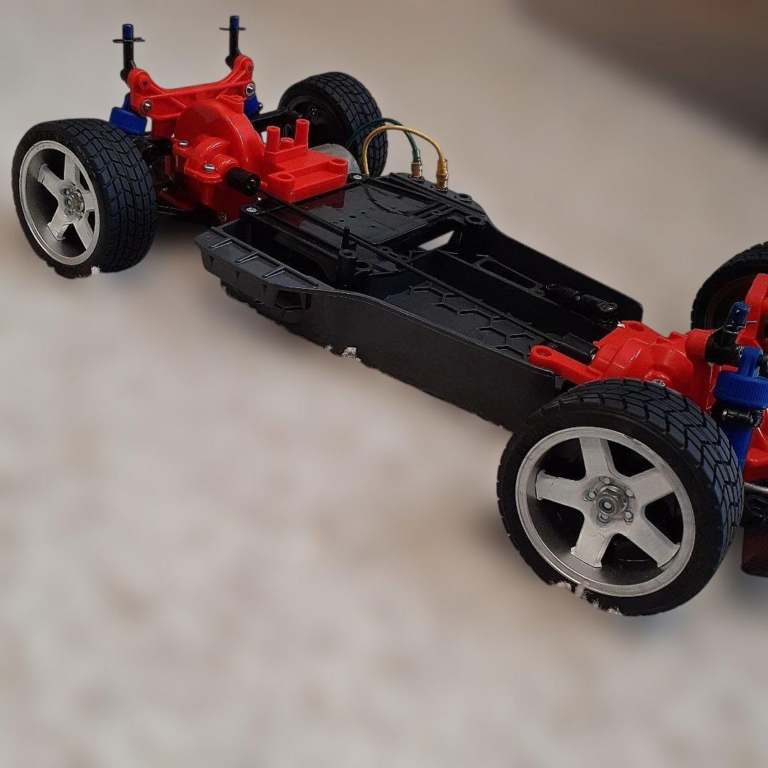 カルソニック・スカイライン 1/10スケール ボディパーツ シャーシセット