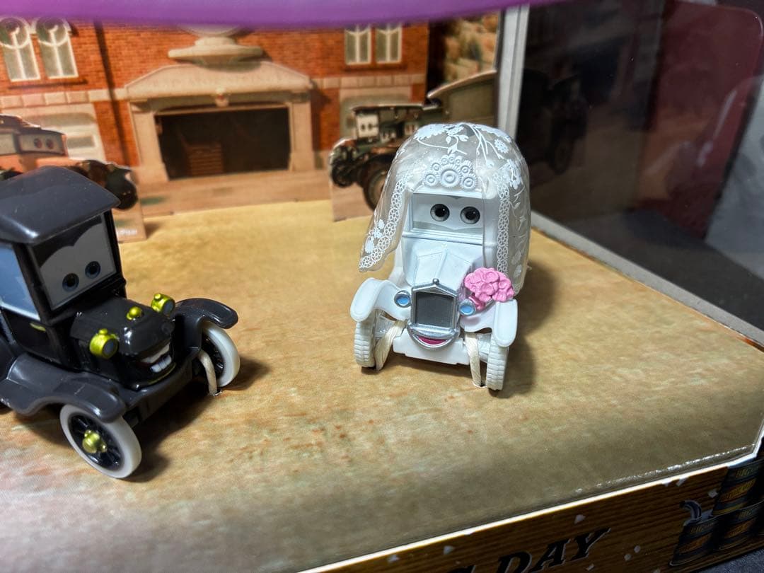 TIME TRAVEL MATER タイムトラベル　メーター　カーズ ミニカー