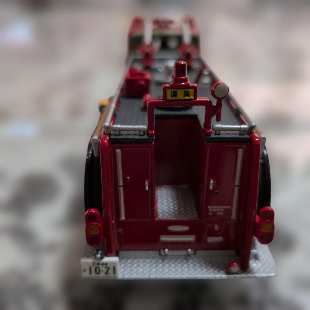 トミカリミテッドヴィンテージネオ HINO KB324型 化学消防車