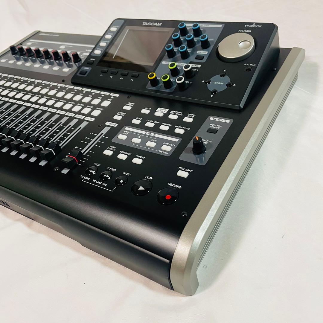 TASCAM DP-24SD タスカム　24トラック マルチトラックレコーダー