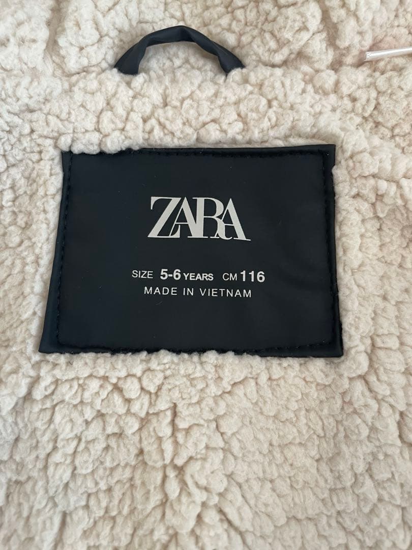 ZARAキッズ　スキーウエア