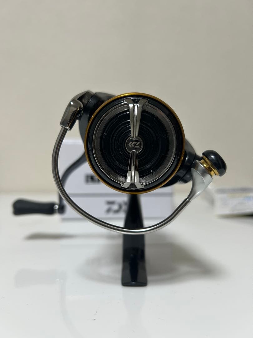 【新品•未使用】ダイワ　21カルディア　LT2500S-XH