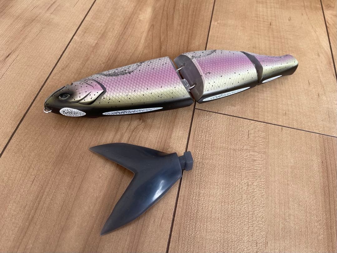 ビッグベイト ルアー drt クラッシュゴースト