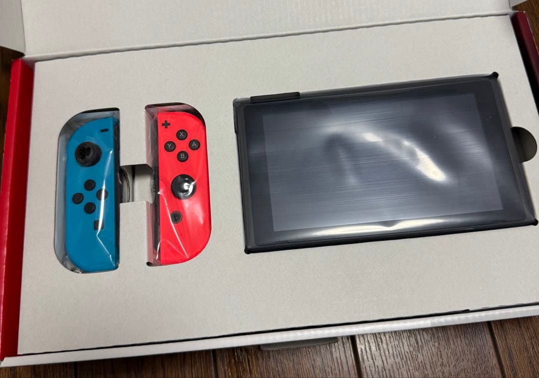【新品格安】Nintendo Switch 本体