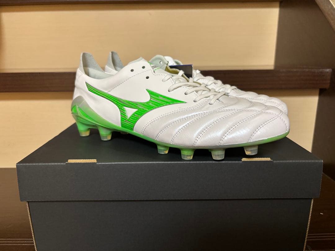 サッカースパイク　モレリアネオ4 JAPAN 限定カラー　新品　26.5cm