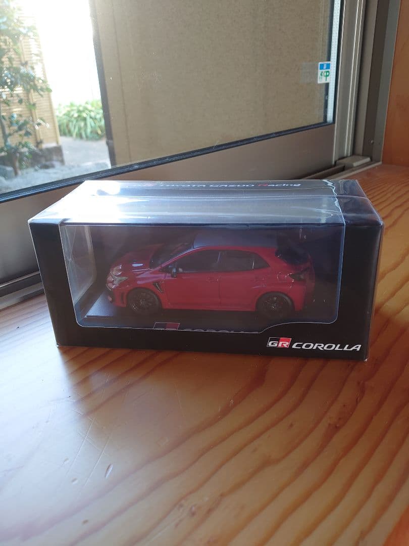 【2台セット】GRカローラ　エモーショナルレッド／プラチナホワイト