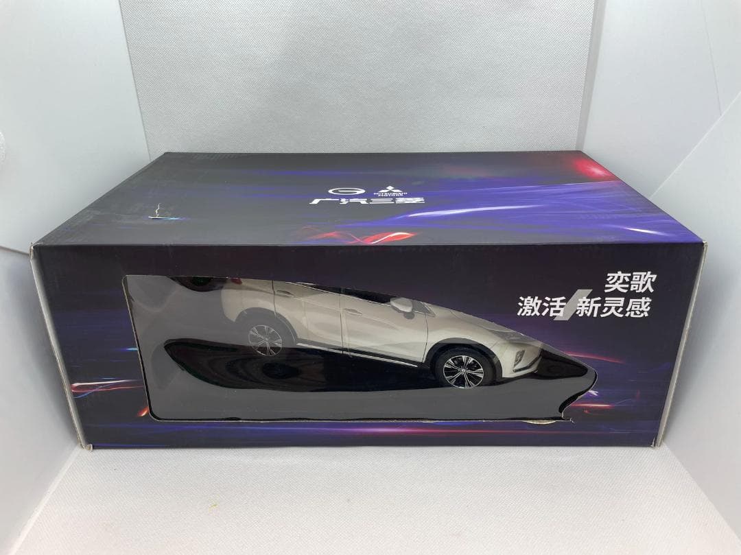 305-109 三菱 1/18 エクリプス クロス  ホワイト