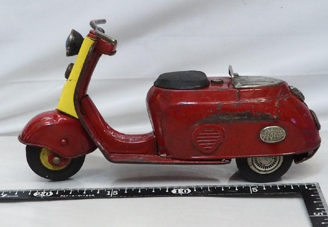 萬代屋【新三菱工業シルバーピジョン赤 動作不良】tinブリキcarスクーター箱無