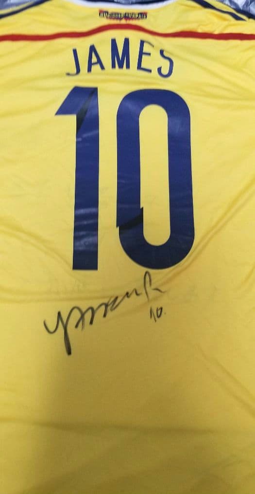 ハメス　ロドリゲス　ハメス・ロドリゲス　ハメス　直筆サイン　ユニフォーム