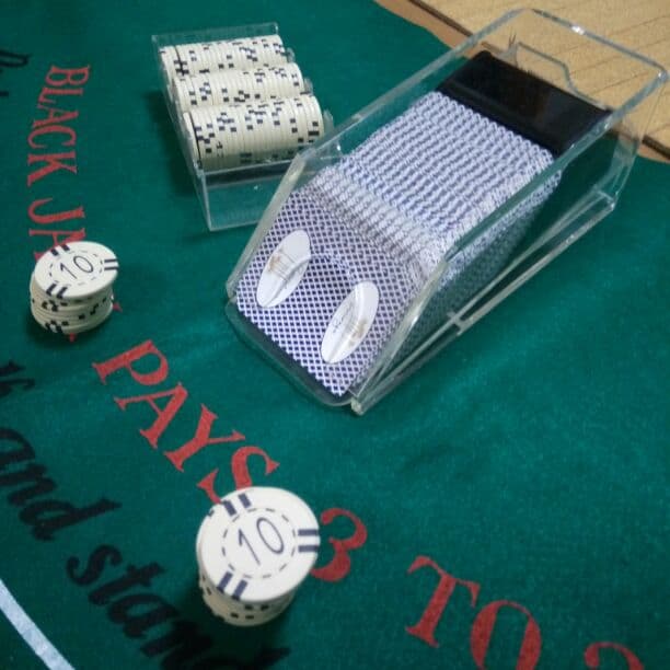 ブラックジャック　トランプとゲームマット付