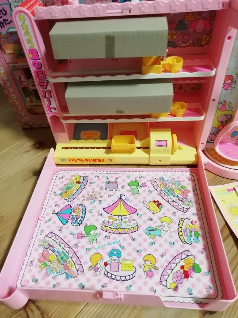 ★(新品未使用)タカラ キキララ星の国デパート