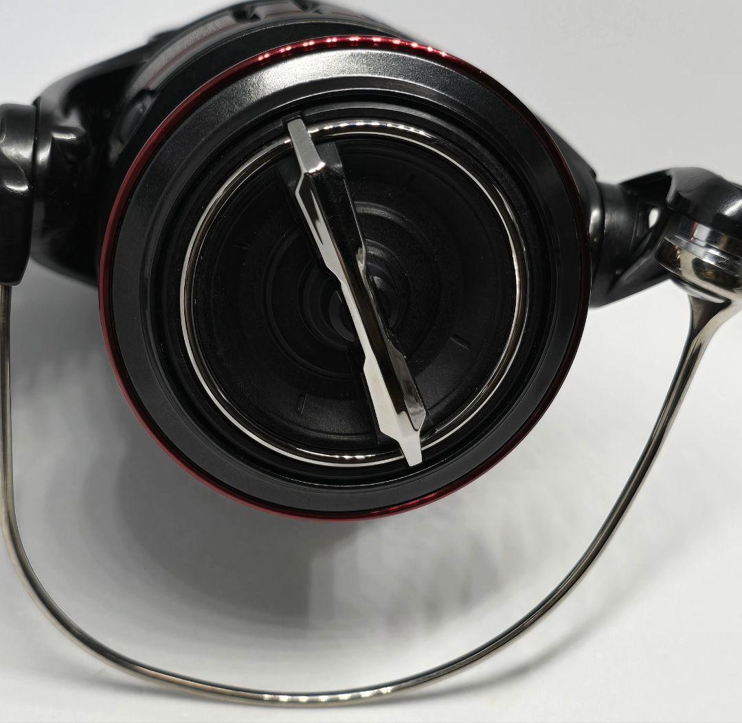 SHIMANO 20ヴァンフォード4000MHGスピニングリール黒/赤