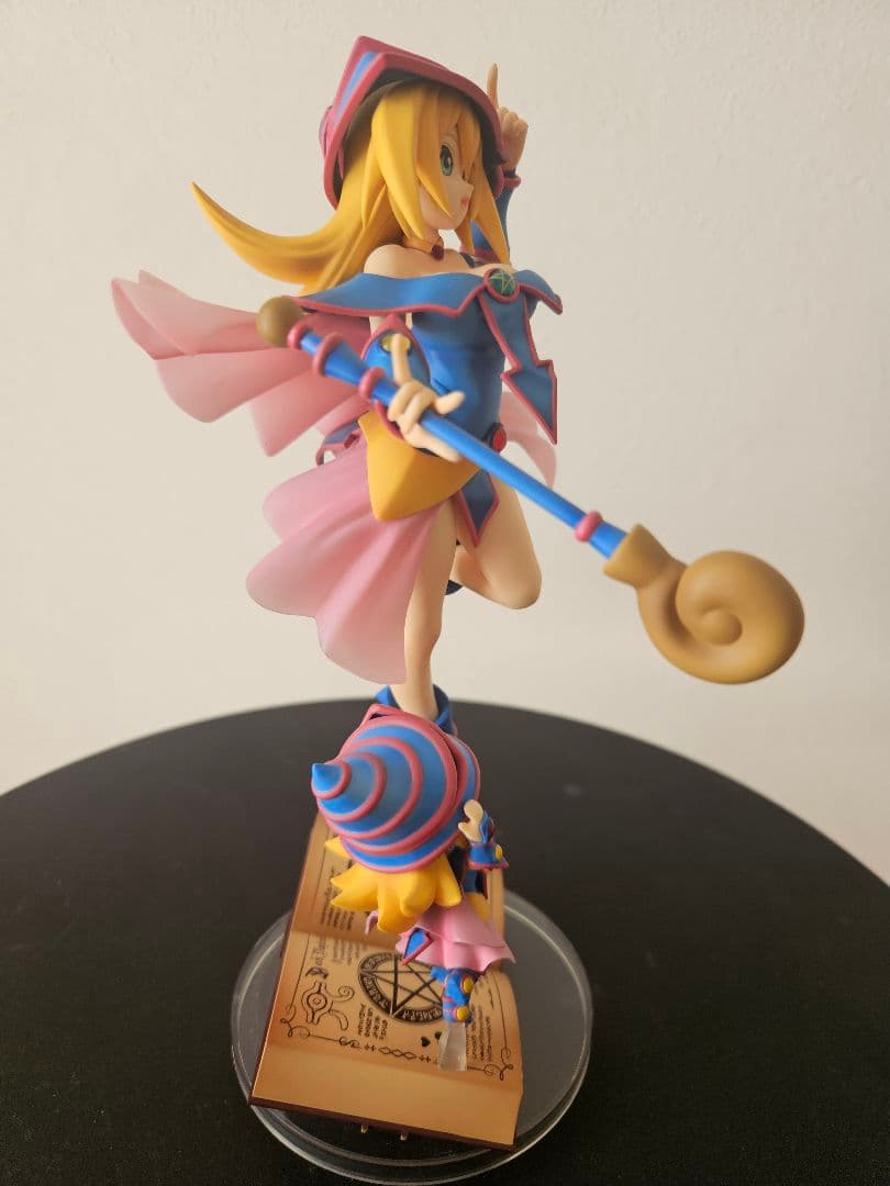 遊戯王 ブラック・マジシャン・ガールwithちびブラマジガール　フィギュア