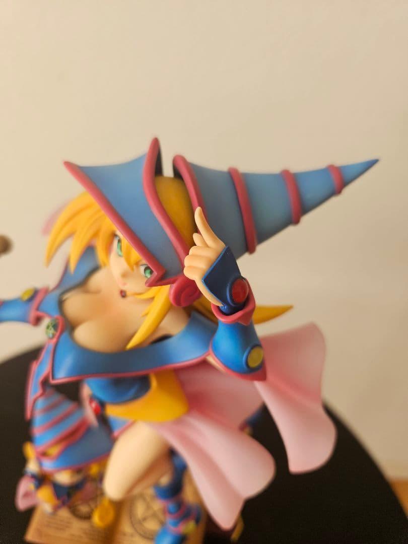 遊戯王 ブラック・マジシャン・ガールwithちびブラマジガール　フィギュア