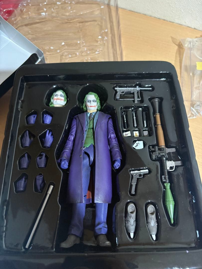 ジョーカー ダークナイト バットマン MAFEX Ver.2.0 6061