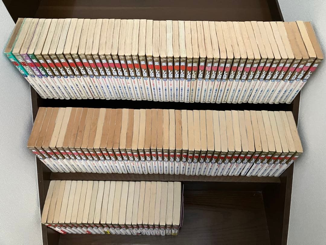 『美味しんぼ』全111巻（第１巻を除きすべて初版第１刷）