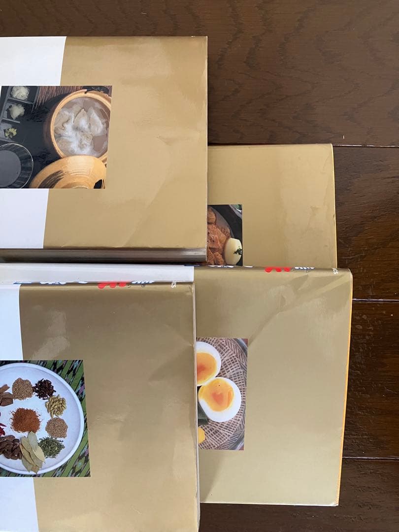 『美味しんぼ』全111巻（第１巻を除きすべて初版第１刷）