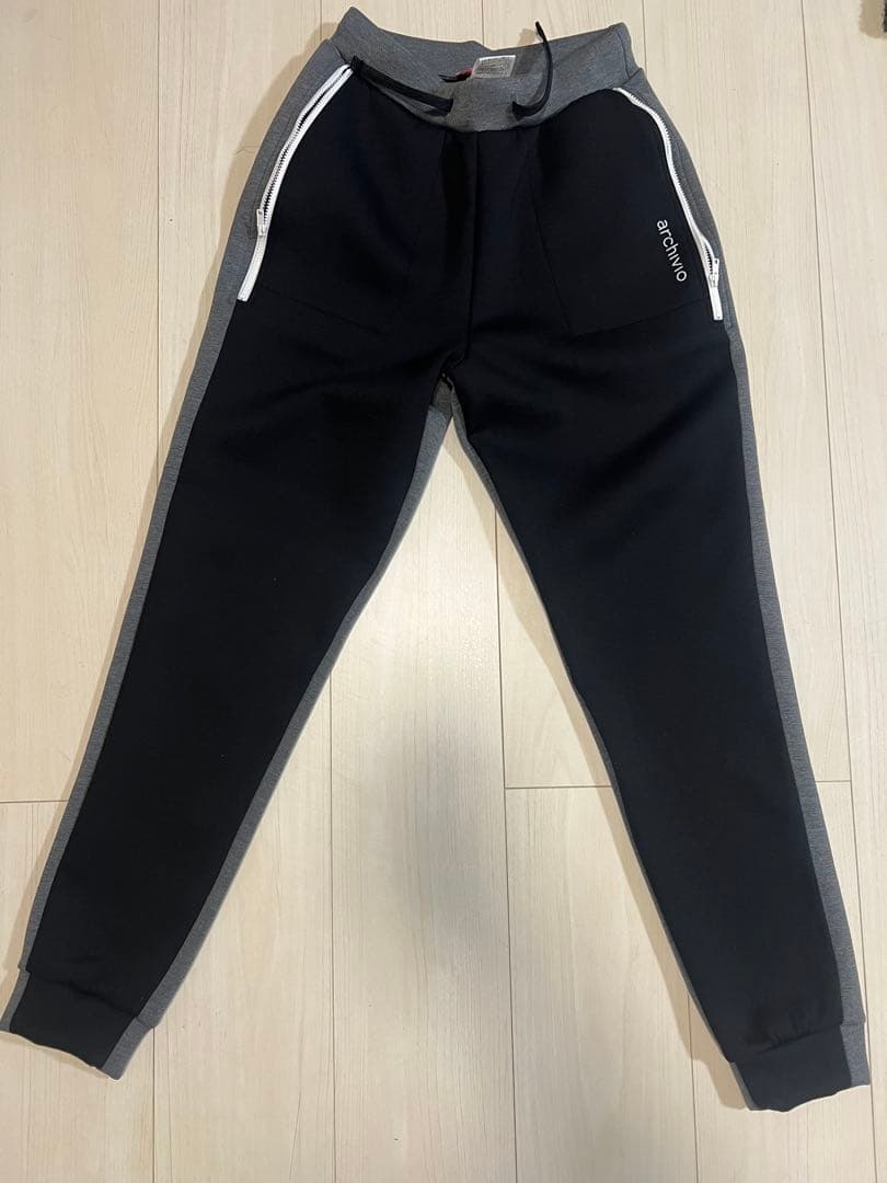 ARCHIVIOブラック/ グレー ジャージパンツ 36