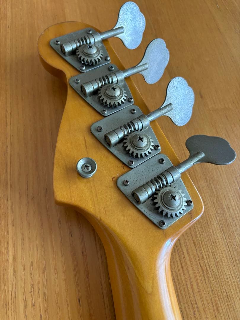 Fender Japan プレシジョンベース　Eシリアル オリンピックホワイト