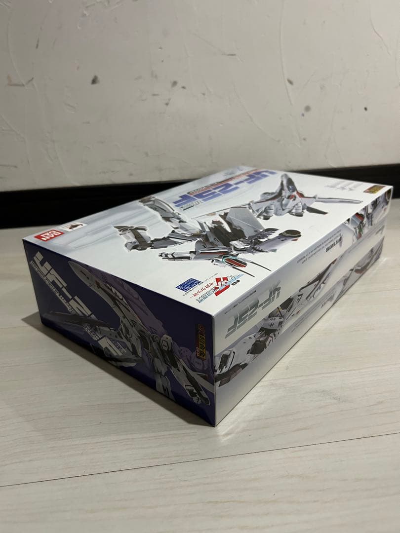 未開封品 DX超合金 VF-25F メサイアバルキリー