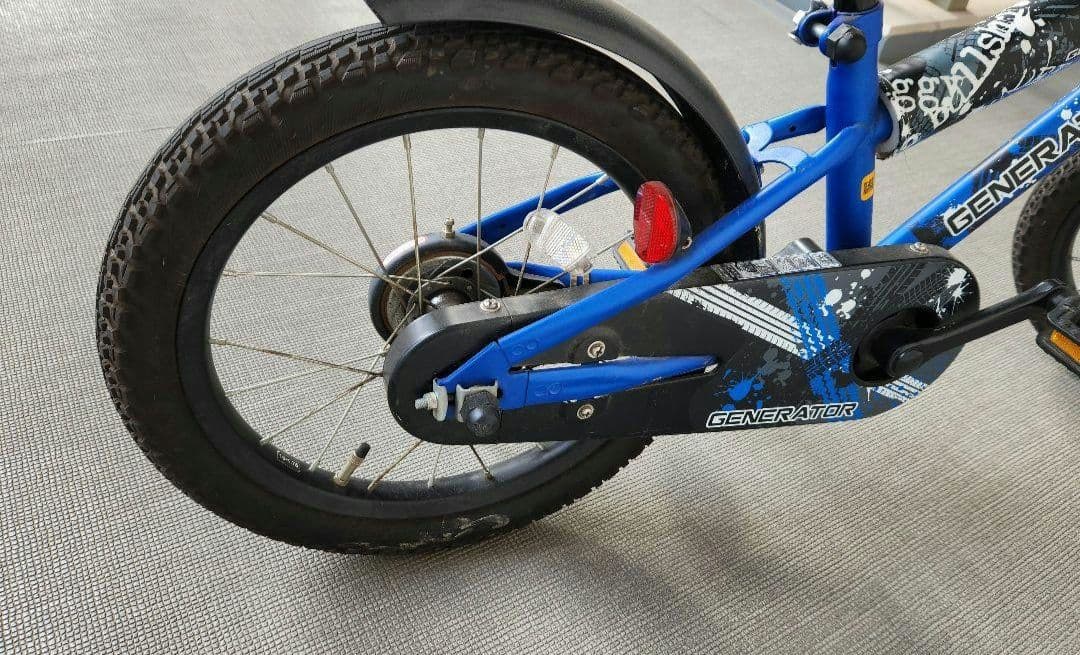 【氏家】《お値下げ！》⭐引き渡し限定⭐GENERATOR 16インチ