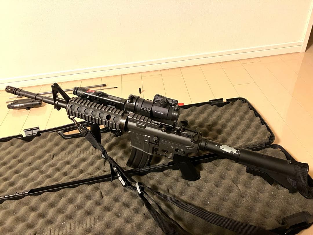 yy 東京マルイM4RIS初期　中古電動エアガン