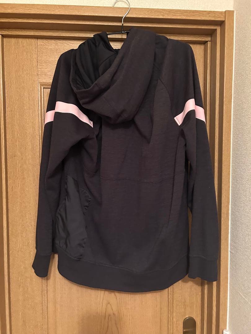 【正規品】パリサンジェルマン ナイキ パーカー 新品 黒 Xl