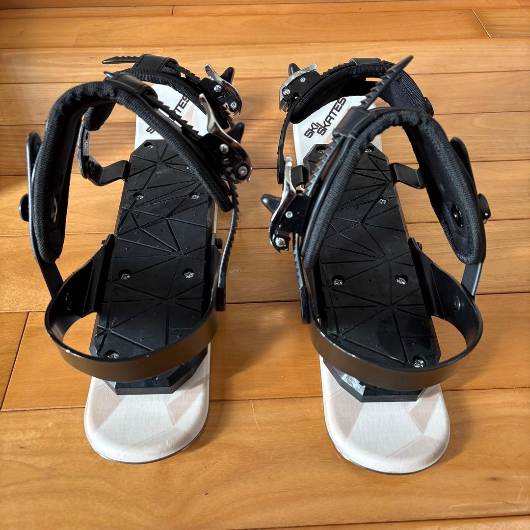 【美品】使用回数2回 SKISKATES スノーボードブーツ用 feet