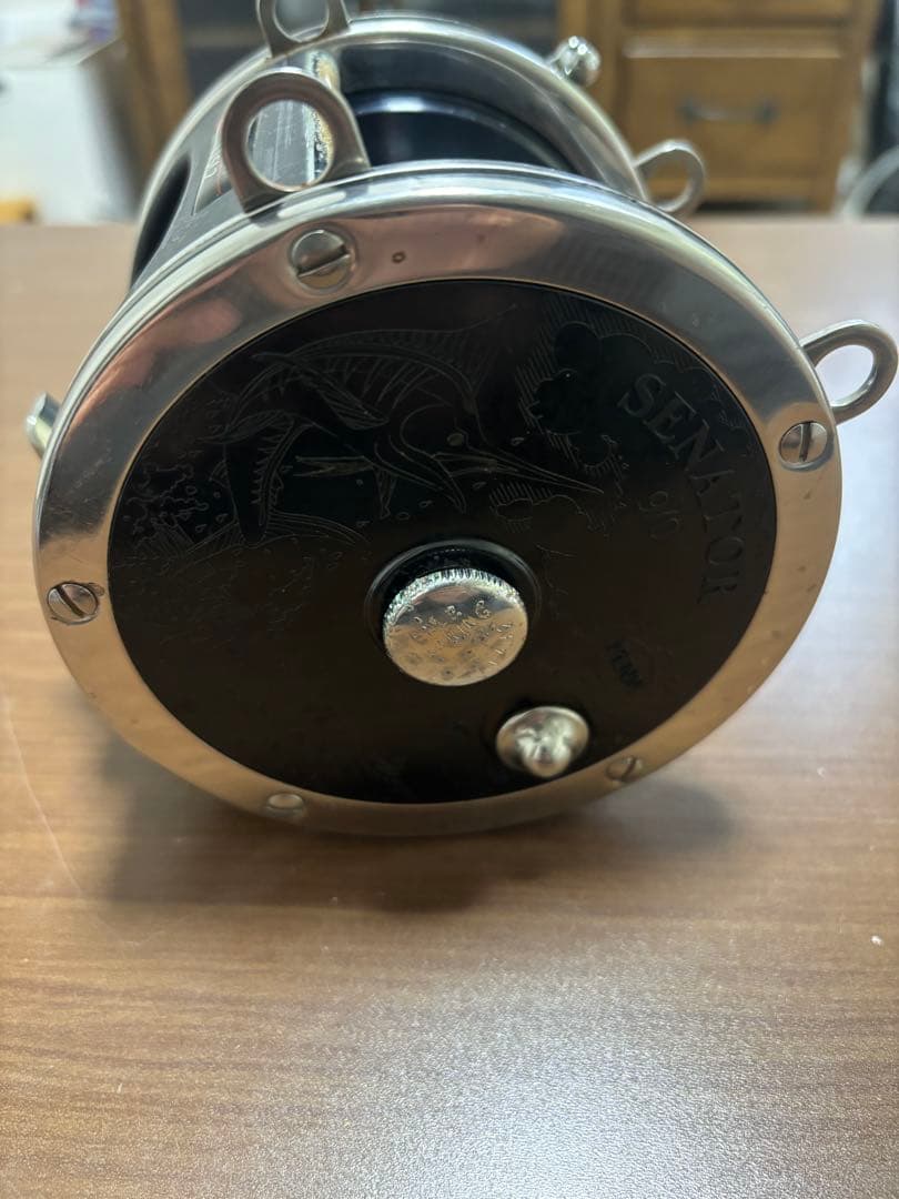 PENN SENATOR 115L2 9/0 両軸リール