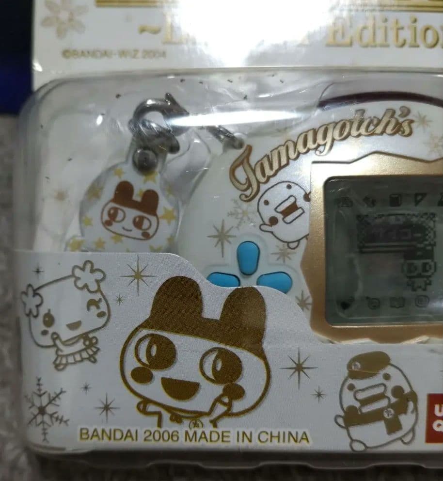 ユニクロ限定品 Tamagotchi's Limited Edition