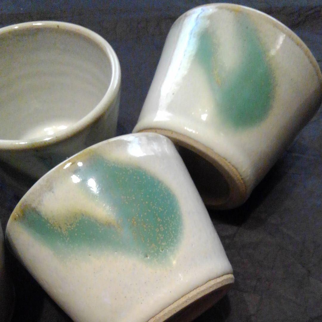 益子焼　糠白釉青掛流蕎麦猪口