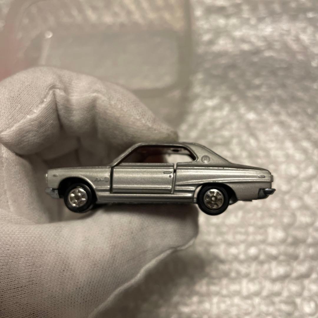 トミカ　21 ニッサンスカイライン2000GT 1Eホイール