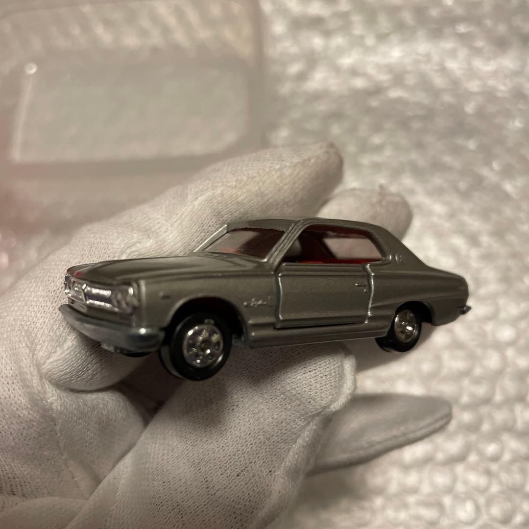 トミカ　21 ニッサンスカイライン2000GT 1Eホイール