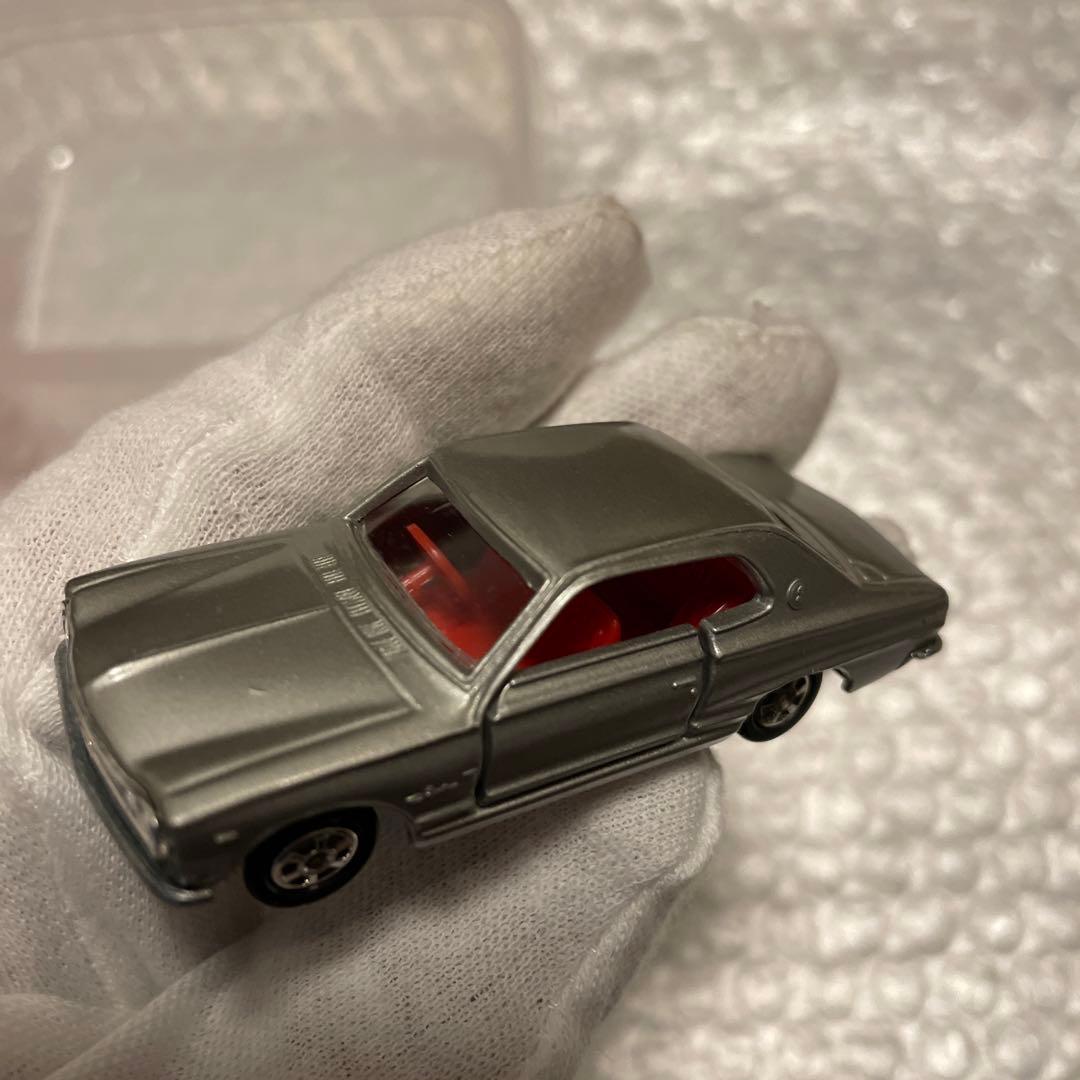 トミカ　21 ニッサンスカイライン2000GT 1Eホイール