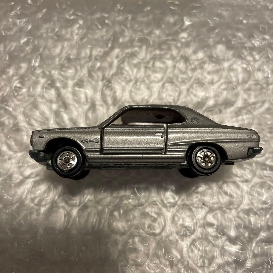 トミカ　21 ニッサンスカイライン2000GT 1Eホイール