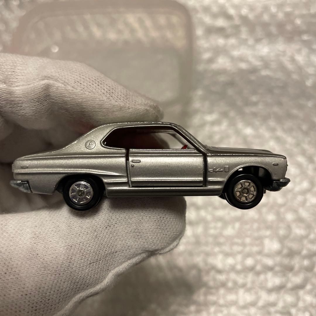 トミカ　21 ニッサンスカイライン2000GT 1Eホイール