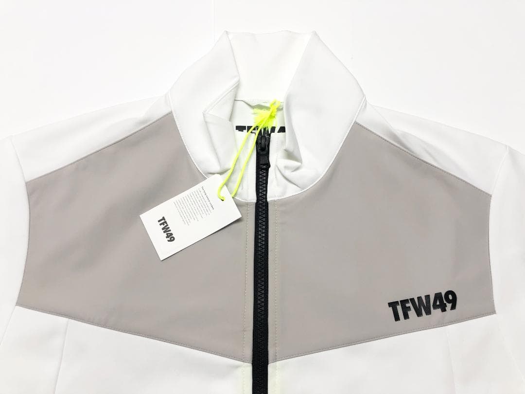 ○★新品未使用　TFW49　マルチパーパスブルゾン　M　ホワイト