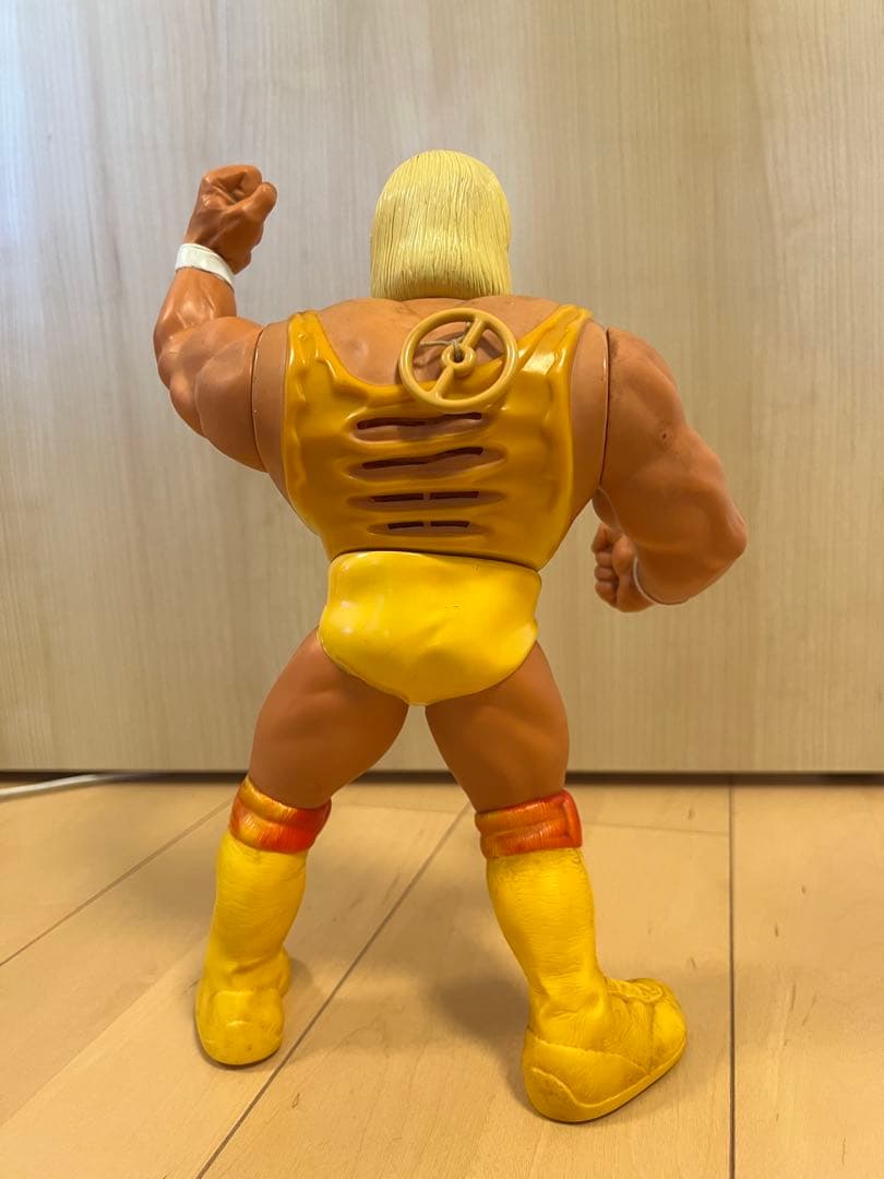 ハルクホーガン トーキングフィギュア WWF WWE プロレス　ハズブロ
