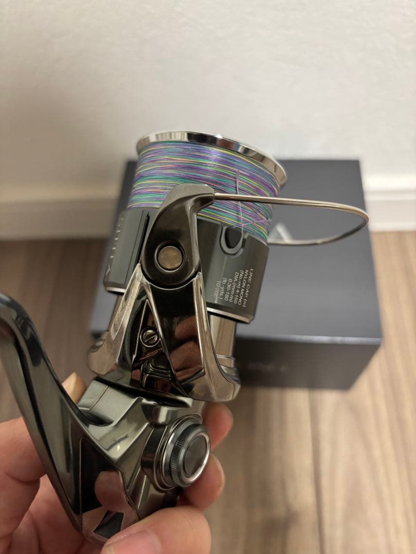 SHIMANO STELLA 22ステラ4000XG リブレハンドルノブ付き