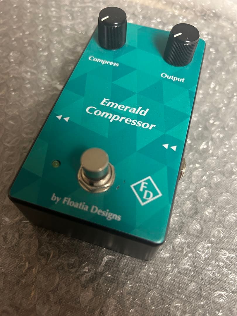ベース Floatia Designs Emerald Compressor