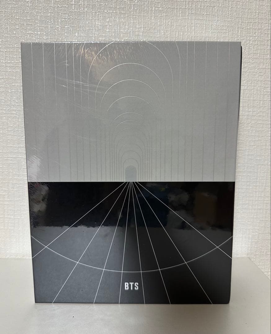 【週末セール新品未開封】BTS MAP OF THE SOUL ON:E 写真集
