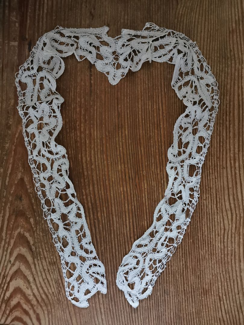 アンティーク ボビン編みリネンレース 艶と光沢のあるショール アイボリーエクリュ